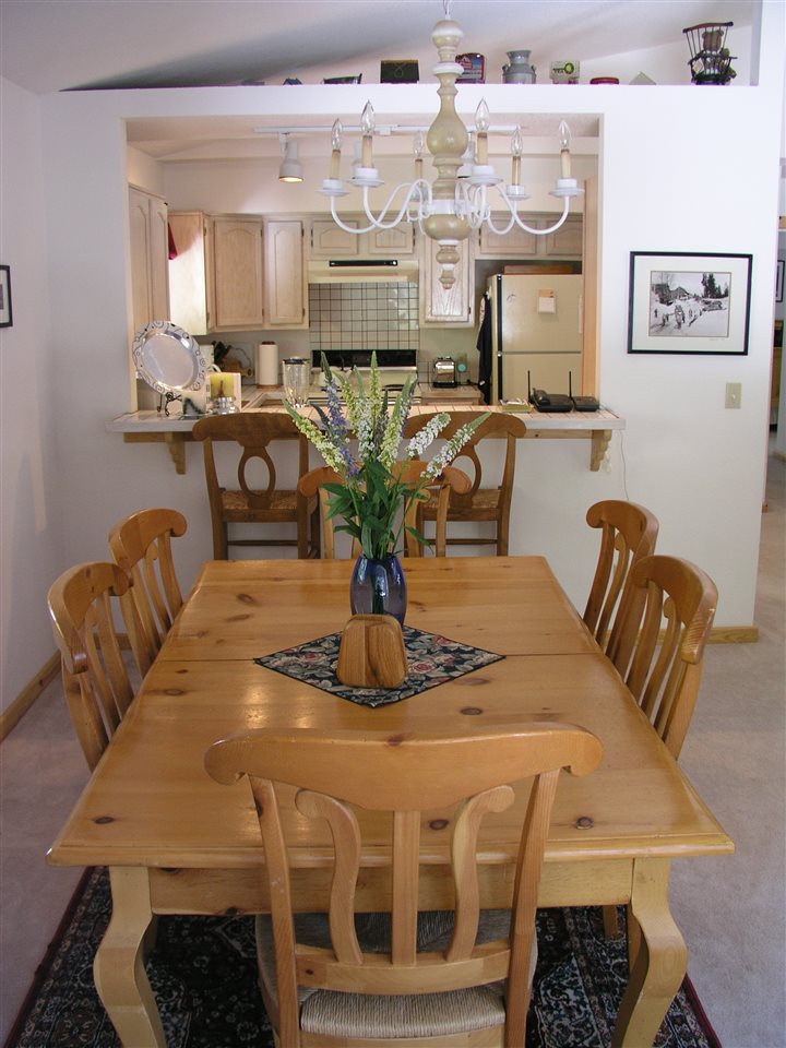 572 Mountain Circle, Tahoe Vista, United States 96148