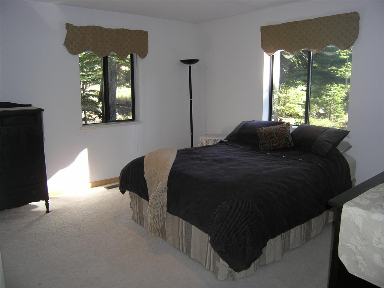 572 Mountain Circle, Tahoe Vista, United States 96148