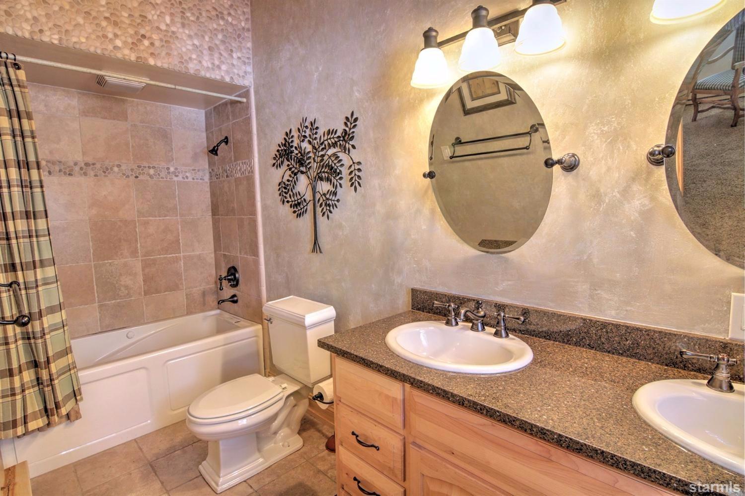 1424 Wildwood Avenue, South Lake Tahoe, United States 96150