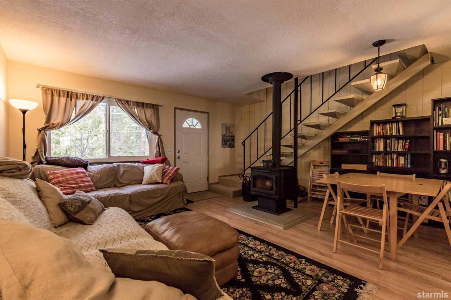 648 Roger, South Lake Tahoe, CA 96150