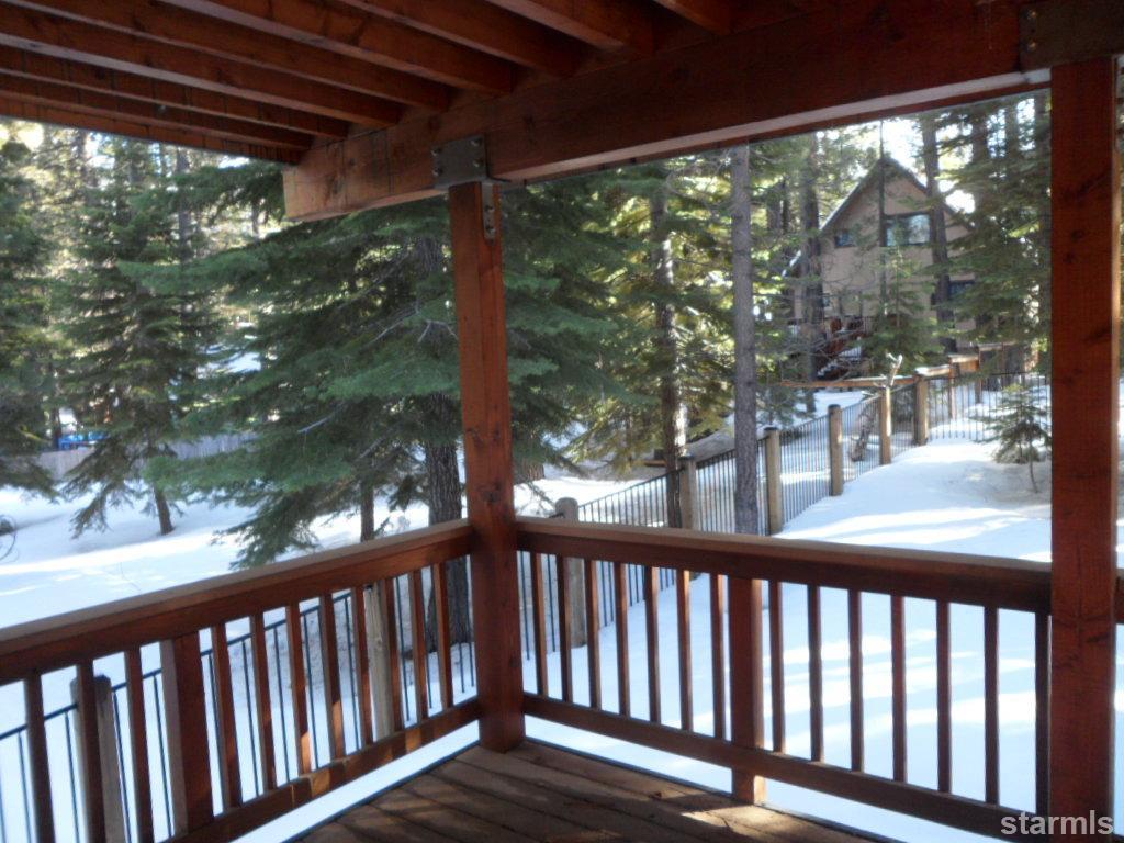 1621 Plumas Circle, South Lake Tahoe, CA 96150