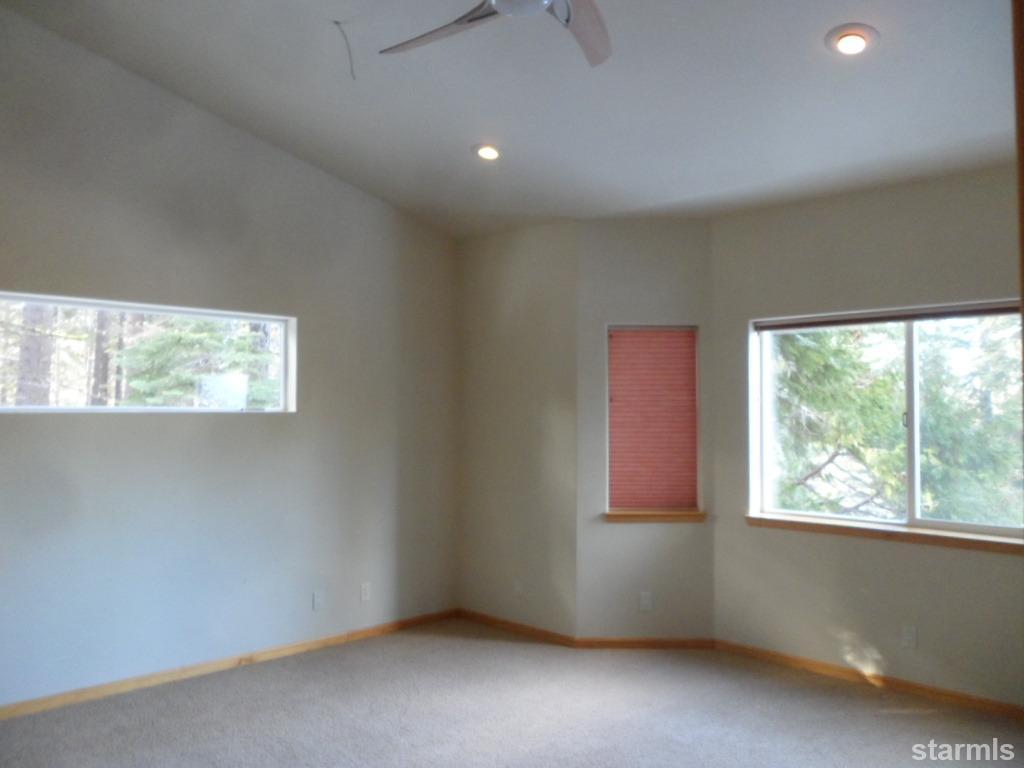 1621 Plumas Circle, South Lake Tahoe, CA 96150