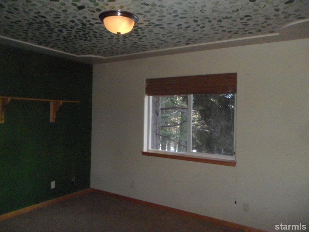 1621 Plumas Circle, South Lake Tahoe, CA 96150