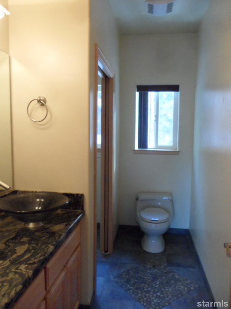 1621 Plumas Circle, South Lake Tahoe, CA 96150
