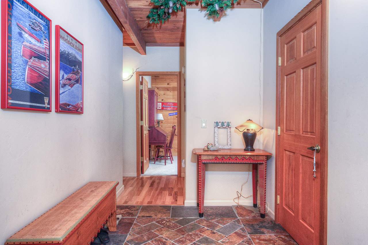 8983 Crest Drive, Meeks Bay, United States 96150