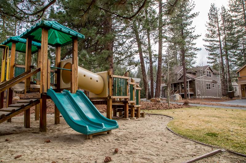 10217 Winter Creek Loop, Truckee, CA 96161