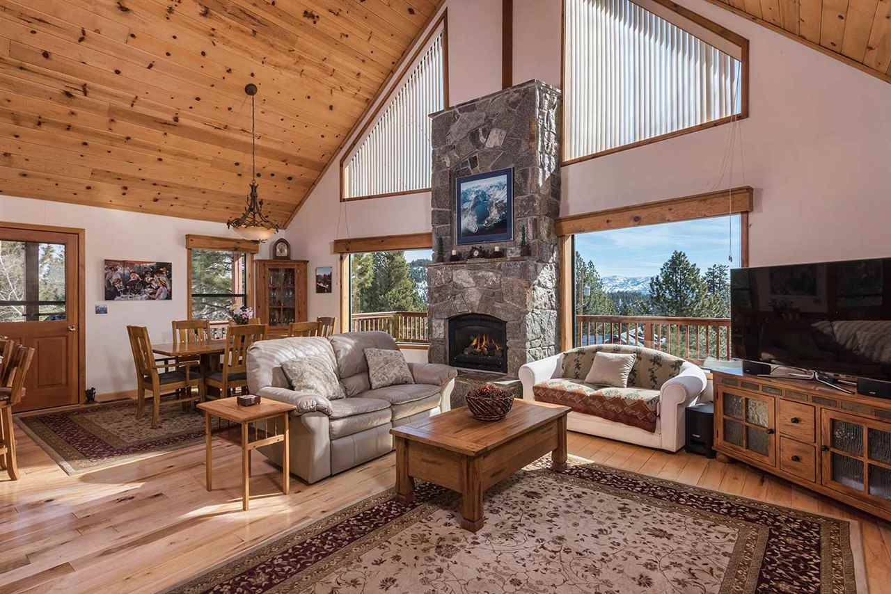 13090 Stockholm Way, Truckee, CA 96161