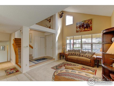 8483 Yank Ct, Arvada, CO 80005