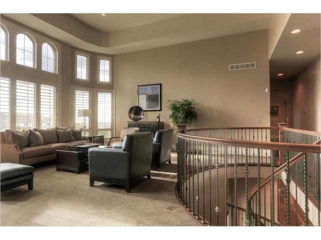 6933 South Espana Way, Centennial, CO 80016