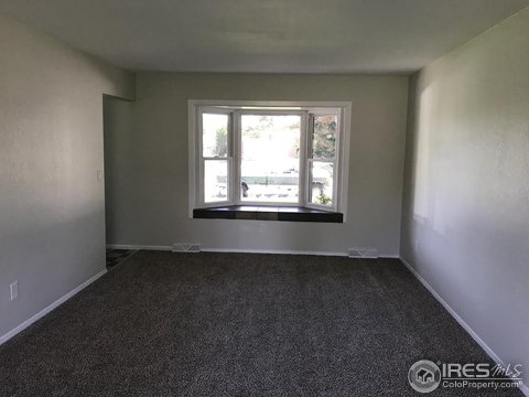 925 Daphne St, Broomfield, CO 80020