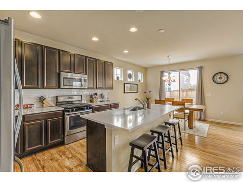 377 Rainbow Ln, Lafayette, CO 80026