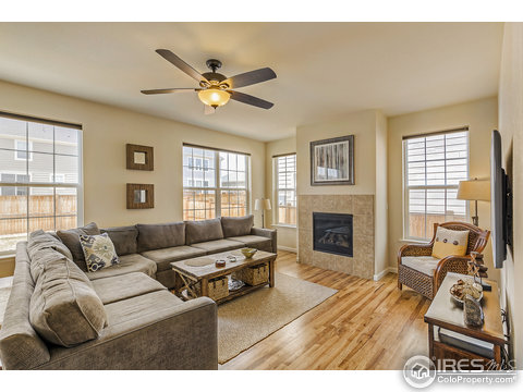 377 Rainbow Ln, Lafayette, CO 80026