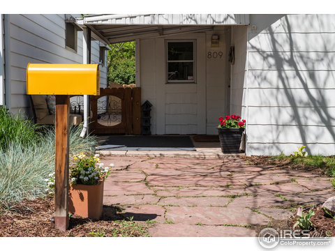 809 La Farge Ave, Louisville, CO 80027