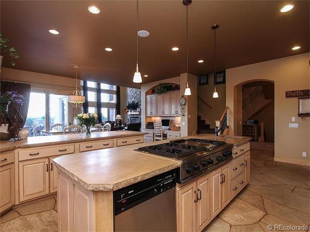 1275 Castle Pointe Drive, Castle Rock, CO 80104