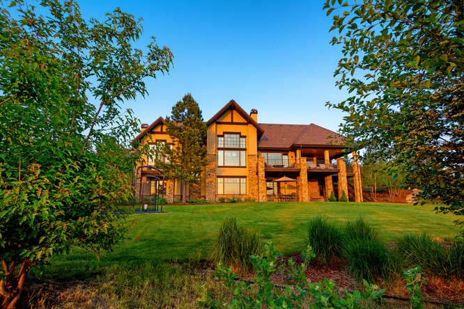 1052 Country Club Estates Dr, Castle Rock, CO 80108