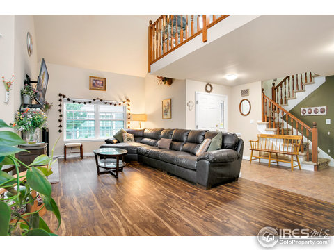 5966 E Briarwood Cir, Centennial, CO 80112