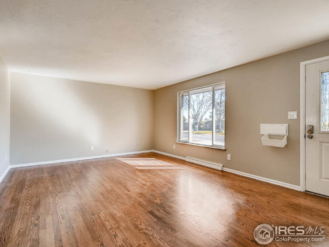 141 S Saulsbury St, Lakewood, CO 80226