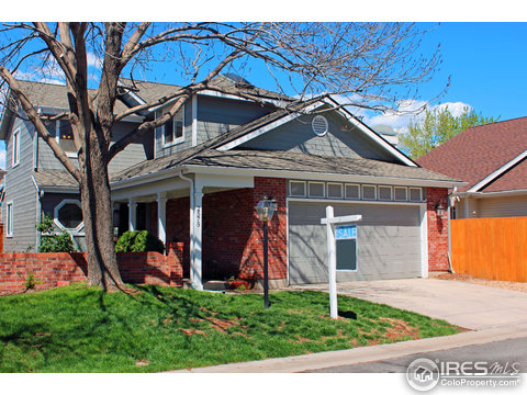 2575 S Independence Ct, Lakewood, CO 80227