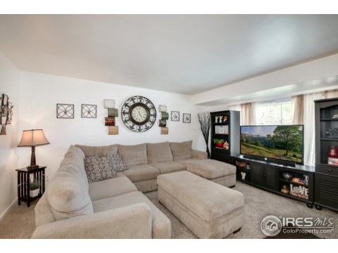 1224 S Wright St, Lakewood, CO 80228