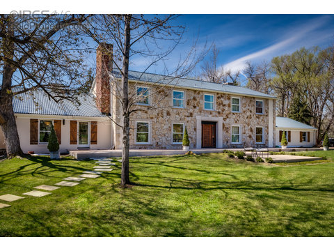 5890 Woodbourne Hollow Rd, Boulder, CO 80301