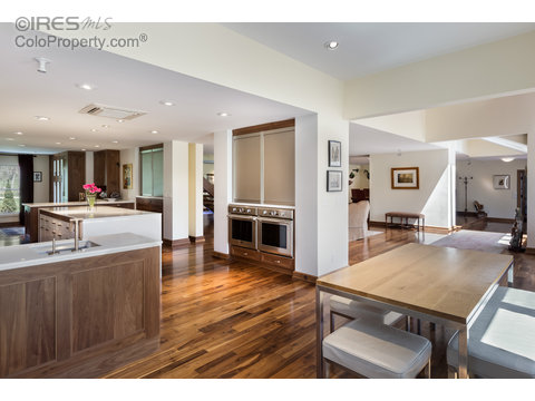 5890 Woodbourne Hollow Rd, Boulder, CO 80301