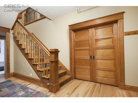 1527 Pine St, Boulder, CO 80302