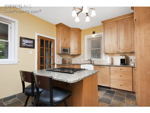 1527 Pine St, Boulder, CO 80302