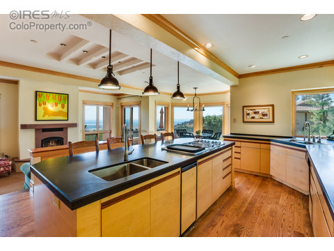 8355 Stoneridge Ter, Boulder, CO 80302