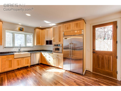 440 Christmas Tree Dr, Boulder, CO 80302