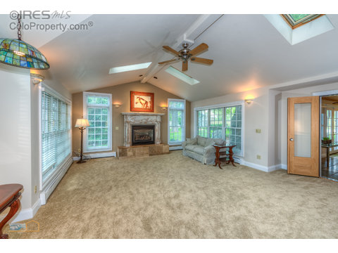 652 Theresa Dr, Boulder, CO 80303