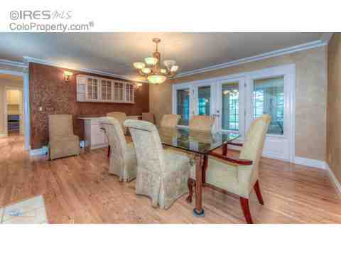 652 Theresa Dr, Boulder, CO 80303