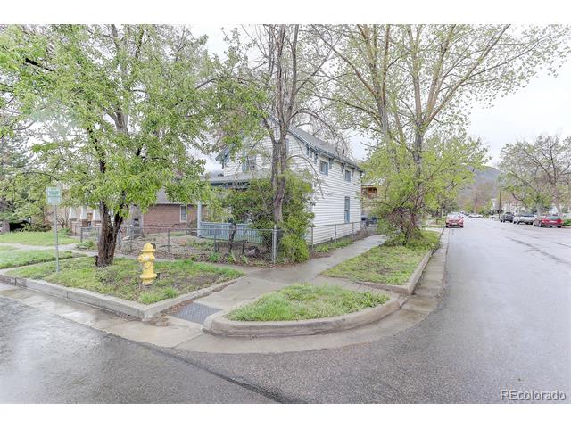 900 Arapahoe Street, Golden, CO 80401