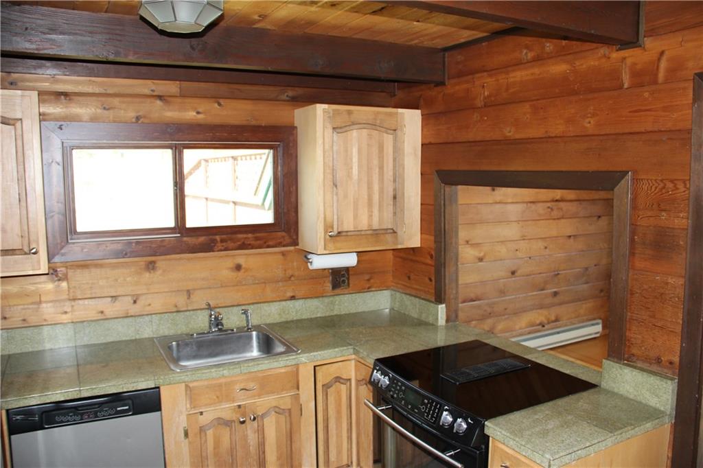 613 VAIL CIRCLE, Summit Cove, CO 80435