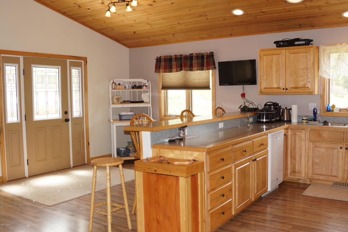 203 Ridgeway, Hot Sulphur Springs, CO 80451