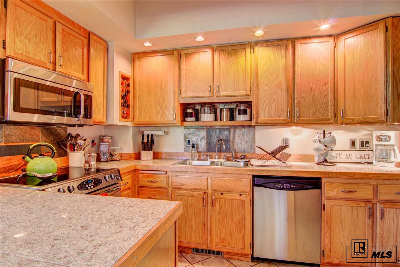 520 Buena Vista Court, Steamboat Springs, CO 80487