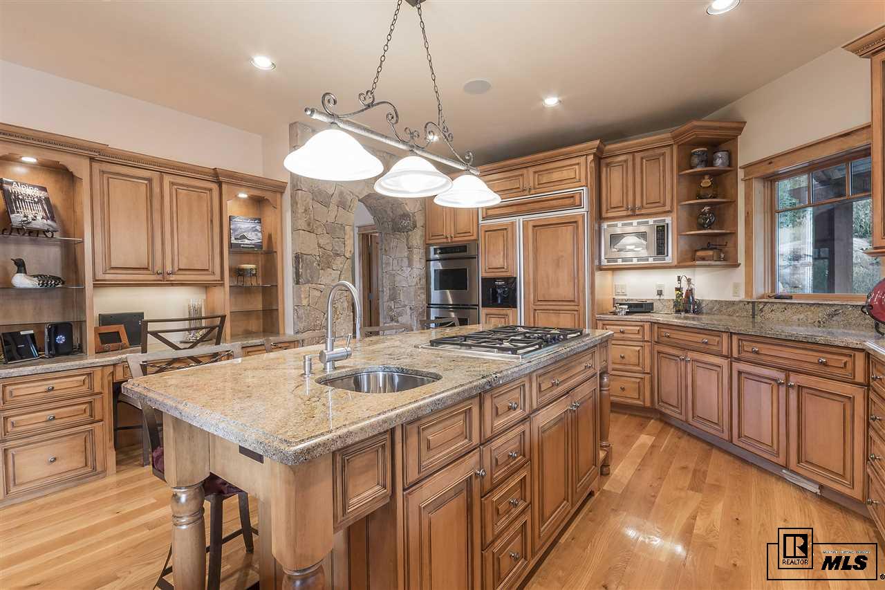 1220 Steamboat Blvd, Steamboat Springs, CO 80487