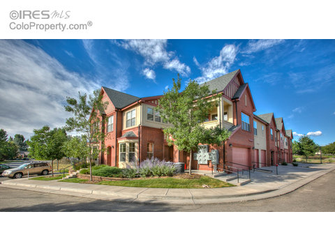 1379 Charles Dr, Longmont, CO 80503