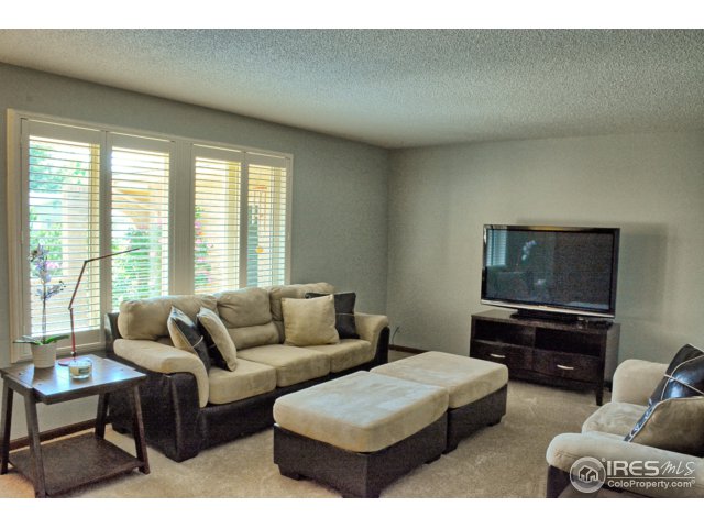 46 Cornell Dr, Longmont, CO 80503