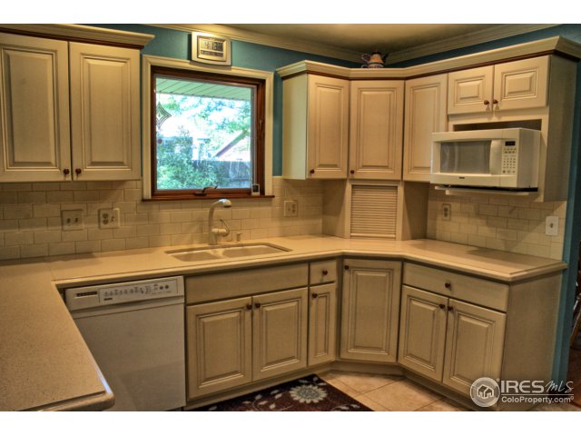 46 Cornell Dr, Longmont, CO 80503
