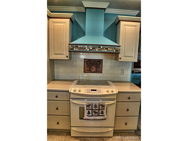 46 Cornell Drive, Longmont, CO 80503