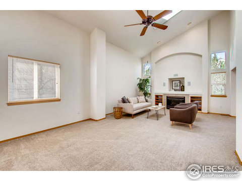 1343 Carnation Cir, Longmont, CO 80503