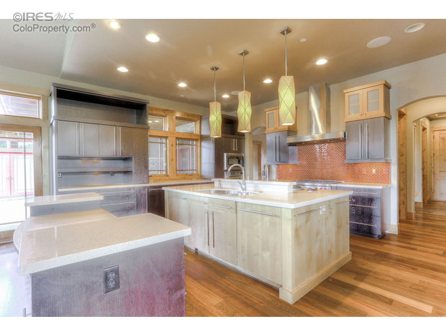 8841 Portico Ln, Longmont, CO 80503