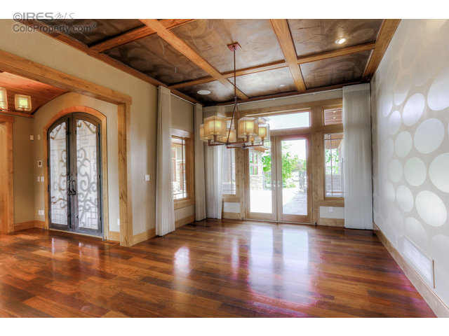 8841 Portico Ln, Longmont, CO 80503