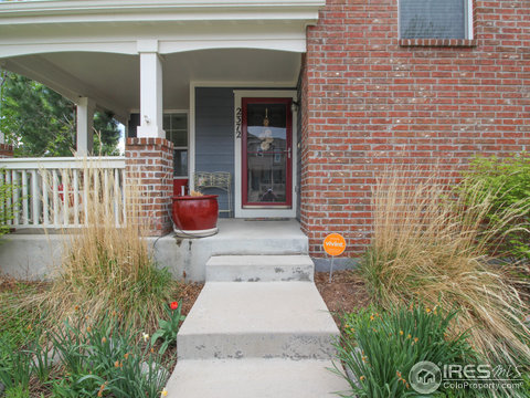 2372 Winding Dr, Longmont, CO 80504