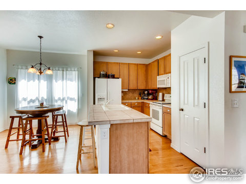 549 Peregrine Cir, Longmont, CO 80504