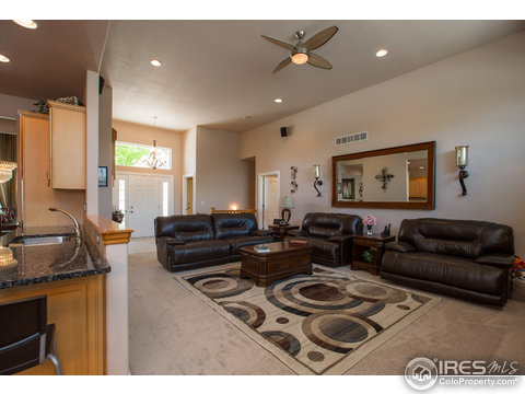 9032 Shenandoah Ave, Frederick, CO 80504