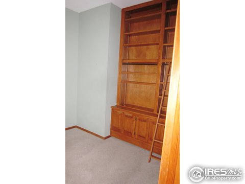 235 Sherwood Ct, Longmont, CO 80504