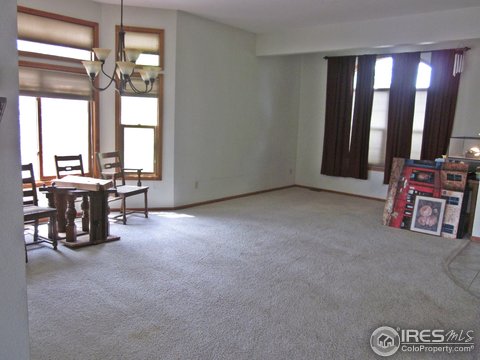 235 Sherwood Ct, Longmont, CO 80504