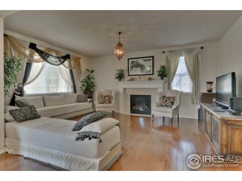1371 Armstrong Dr, Longmont, CO 80504