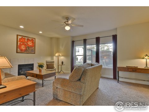 5517 Triple Crown Dr, Frederick, CO 80504